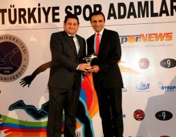 Award of Best Hair Transplant Clinic – Turkey 2013