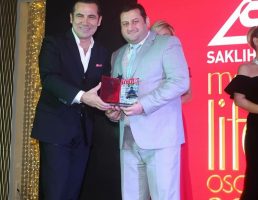 Award of Excellence in Hair Transplant 2017